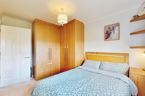1 bedroom flat for sale, Oman Avenue, London NW2