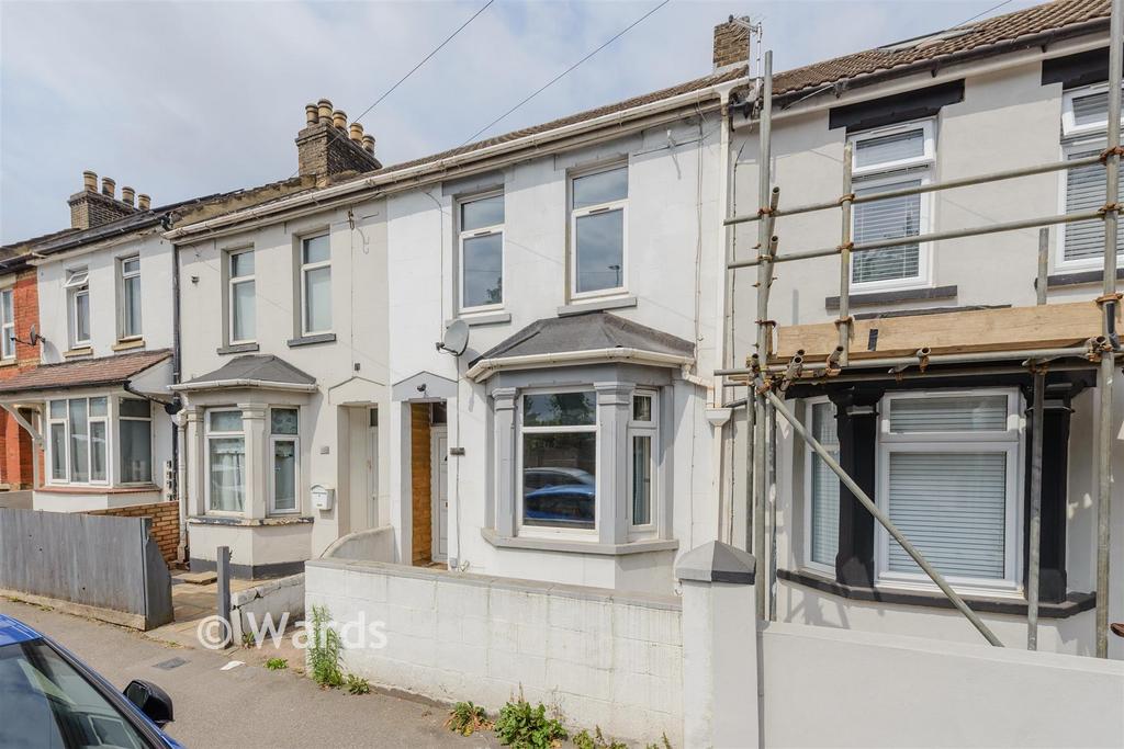 3 bedroom terraced house for sale in Rochester on OnTheMarket