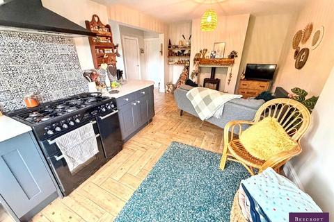 3 bedroom semi-detached house for sale, Rose Grove, Wombwell, Barnsley