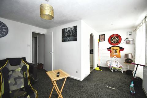 undefined, Mallyan Close, Hull