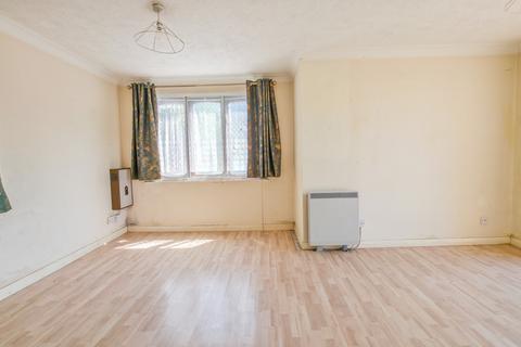 2 bedroom flat for sale, Sycamore Court, Sandcliff Road, Erith, Kent, DA8