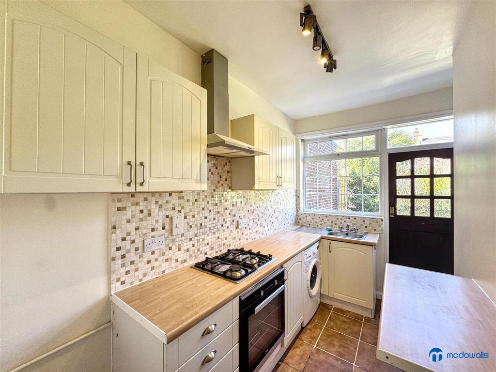 House in London - View 3
