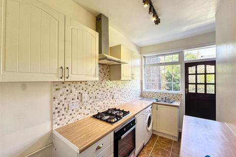 2 bedroom house to rent, Haldane Road, London