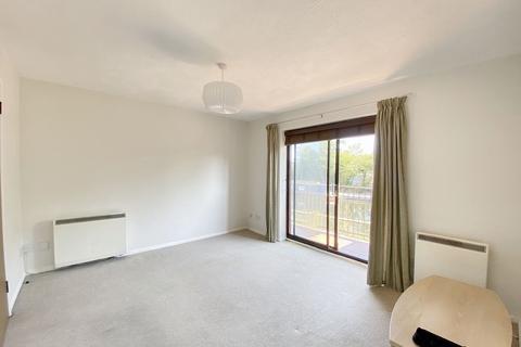 1 bedroom apartment to rent, Bentinck Road, Yiewsley, UB7