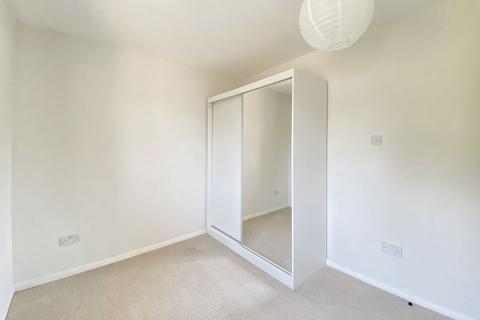 1 bedroom apartment to rent, Bentinck Road, Yiewsley, UB7