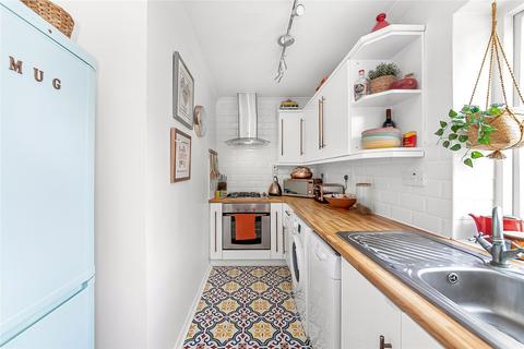 1 bedroom apartment for sale, Oakley Lodge, 103, Burnt Ash Hill, SE12