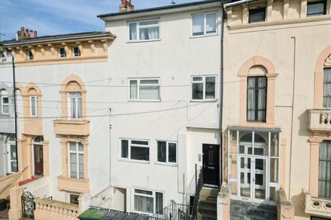 2 bedroom apartment to rent, Pier Road, Northfleet, Gravesend, Kent, DA11 9NB