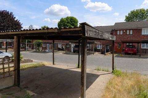 undefined, Sevenoaks Close, Romford, Essex, RM3 7EF