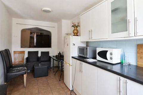 undefined, Sevenoaks Close, Romford, Essex, RM3 7EF