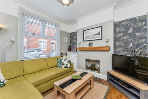 2 bedroom terraced house for sale, Cherry Road, Chester