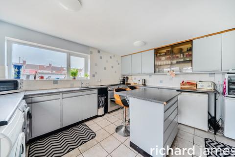 3 bedroom semi-detached house for sale, St Marys Grove, Gorse Hill, Swindon, SN2