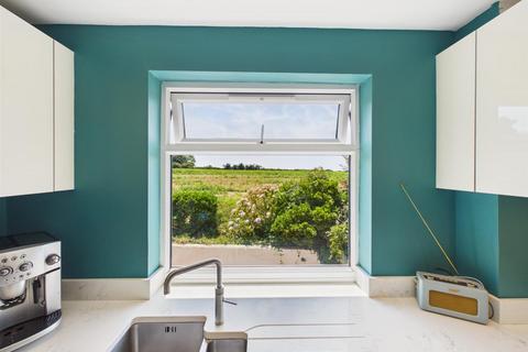 3 bedroom house for sale, SOLE AGENT - Elevated Rural Location with Stunning Countryside Views.