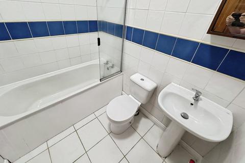 2 bedroom terraced house for sale, Jeremy Lane, Heckmondwike, West Yorkshire, WF16