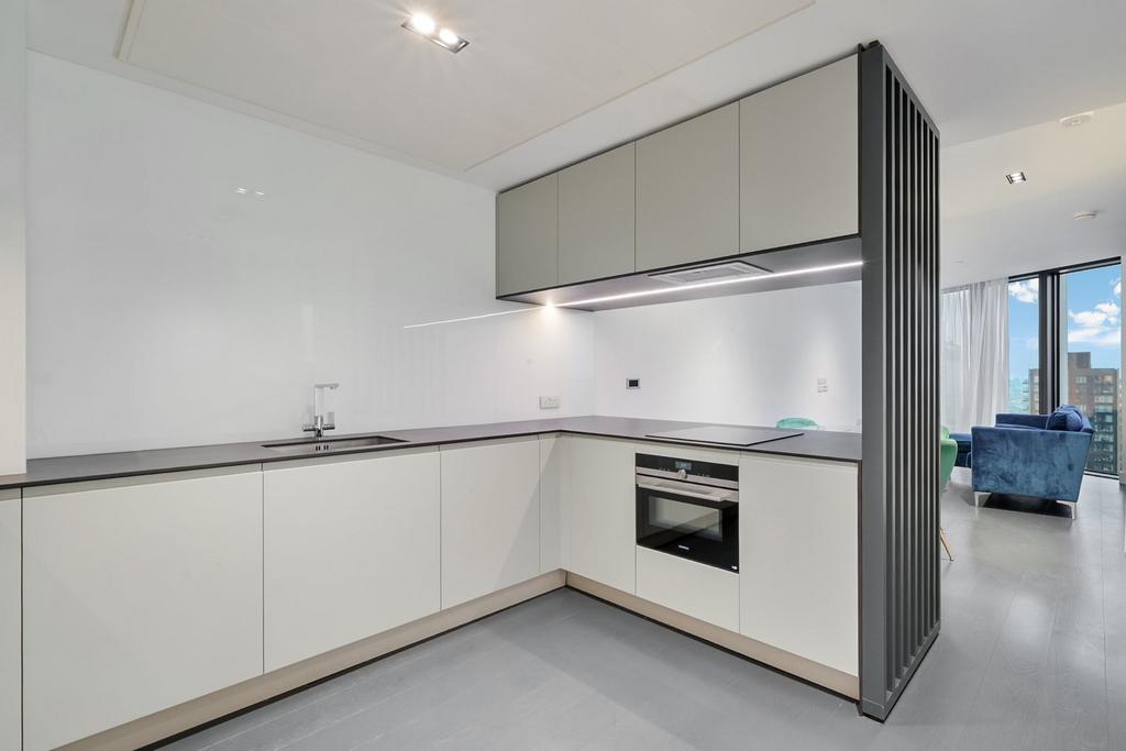 Apartment in London - More