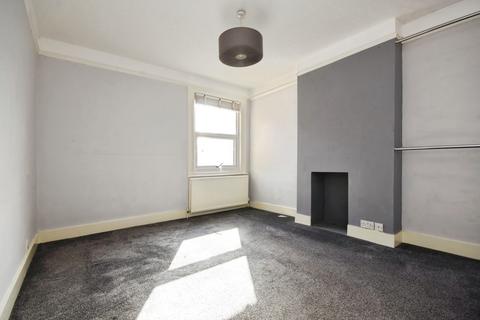1 bedroom flat for sale, Ashingdon Road, Rochford, SS4