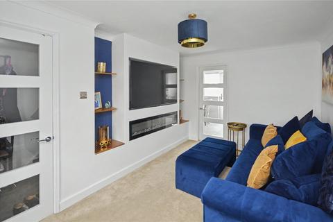2 bedroom terraced house for sale, Avocet Garth, Leeds, West Yorkshire