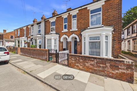 2 bed terraced house for rent in Barrington Road, Colchester, CO2 7RP