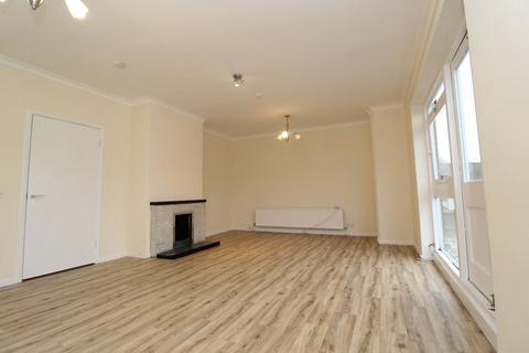 2 bedroom apartment to rent, High Street, Baldock, SG7