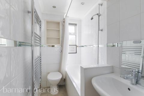2 bedroom maisonette to rent, Amesbury Road, FELTHAM