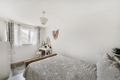 undefined, Firs Close, Mitcham CR4