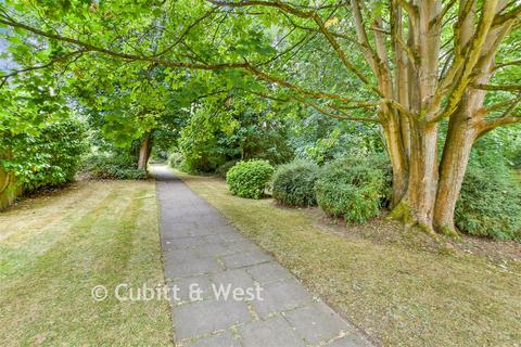 Hillside Close, Banstead, Surrey