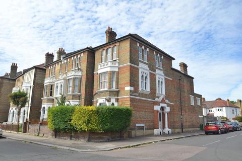 2 bedroom flat to rent, Newlands Park, Sydenham SE26