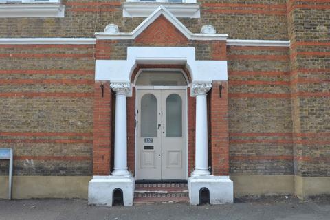 2 bedroom flat to rent, Newlands Park, Sydenham SE26
