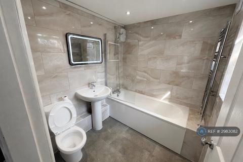 1 bedroom in a house share to rent, Carrington Avenue, Hull, HU5
