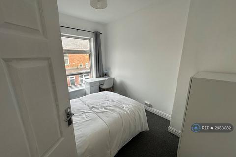 1 bedroom in a house share to rent, Carrington Avenue, Hull, HU5