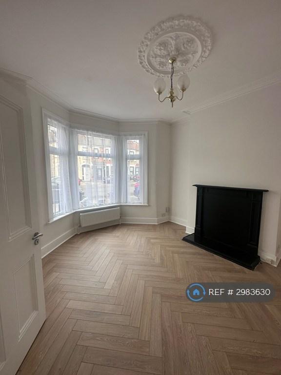 House in Ilford - View 2