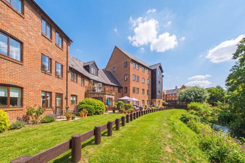 2 bedroom retirement property for sale, Silk Lane, Twyford, Reading, Berkshire, RG10