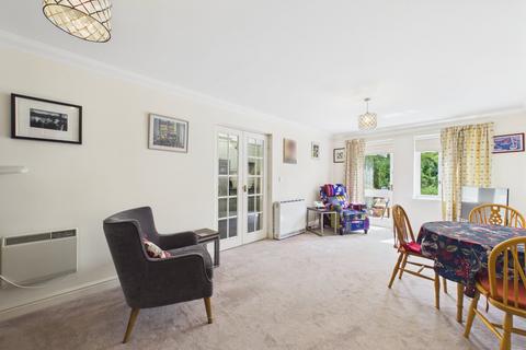 2 bedroom retirement property for sale, Silk Lane, Twyford, Reading, Berkshire, RG10