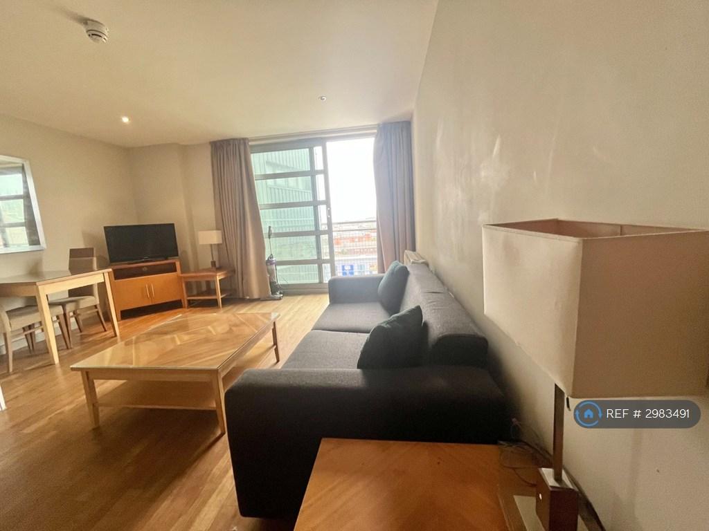 Apartment in Nottingham, Lace Market, St Ann's - View 4
