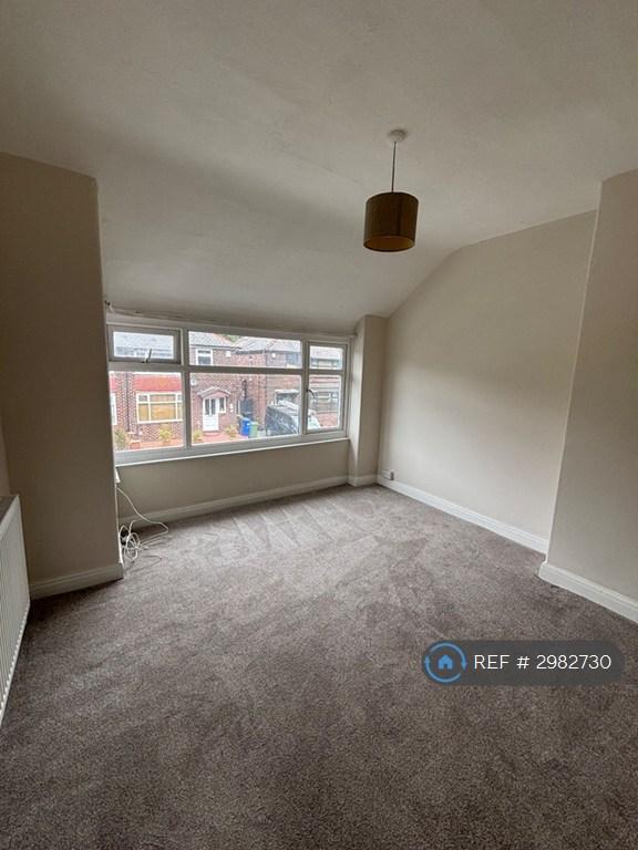 House in Tameside, Greater Manchester - View 6