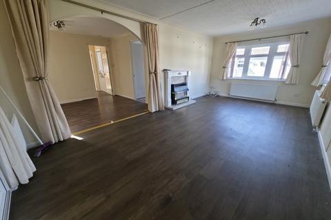 2 bedroom detached bungalow for sale, Oak Drive, Woodland Park, Waunarlwydd, Swansea, City And County of Swansea.