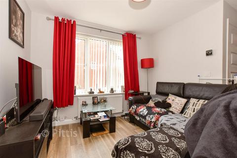 2 bedroom end of terrace house for sale, Cromwell Avenue, East Cowes PO32