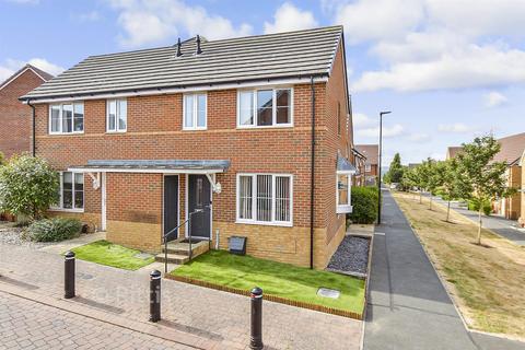 2 bedroom end of terrace house for sale, Cromwell Avenue, East Cowes PO32
