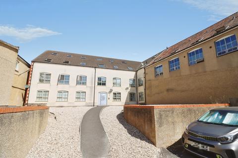 2 bedroom ground floor flat for sale, Hudds Vale Road, Bristol