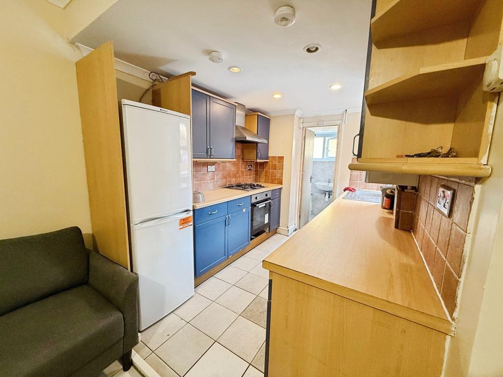 House in Reading, Newtown - View 2