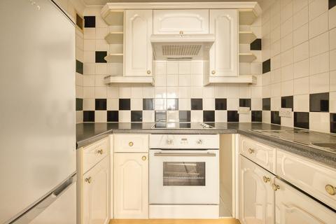 1 bedroom apartment for sale, Wellington Crescent, Ramsgate, Kent, CT11