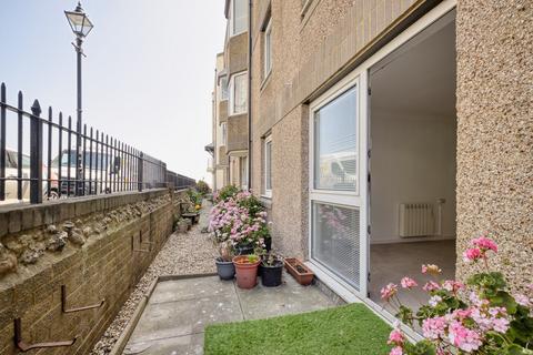 1 bedroom apartment for sale, Wellington Crescent, Ramsgate, Kent, CT11