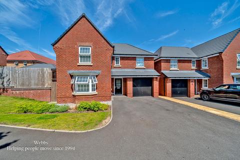 4 bedroom detached house for sale, Douglas Road, Cannock WS12