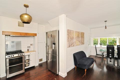 3 bedroom detached house for sale, Staplecross, Robertsbridge, East Sussex, TN32