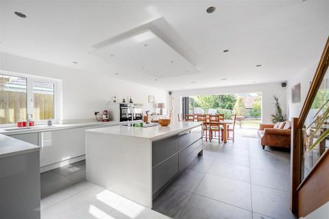 4 bedroom detached house for sale, Dick O'th Banks Road, Crossways Dorchester DT2