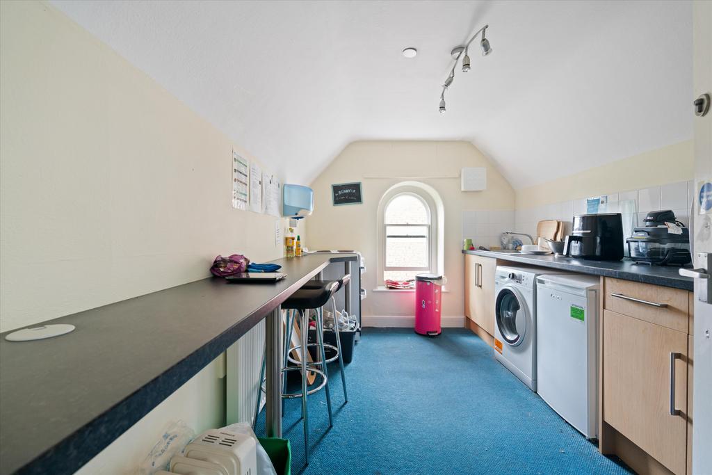 Clifton Park Road, Bristol BS8 - More