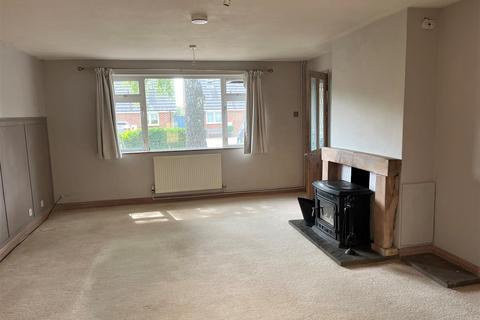 3 bedroom terraced house to rent, Hawker Square, Upper Rissington, Cheltenham