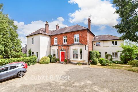2 bedroom apartment for sale, Linden House, Loxwood RH14