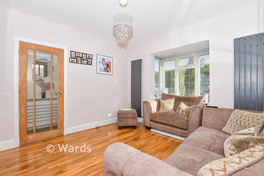 Apartment in Sevenoaks - View 4