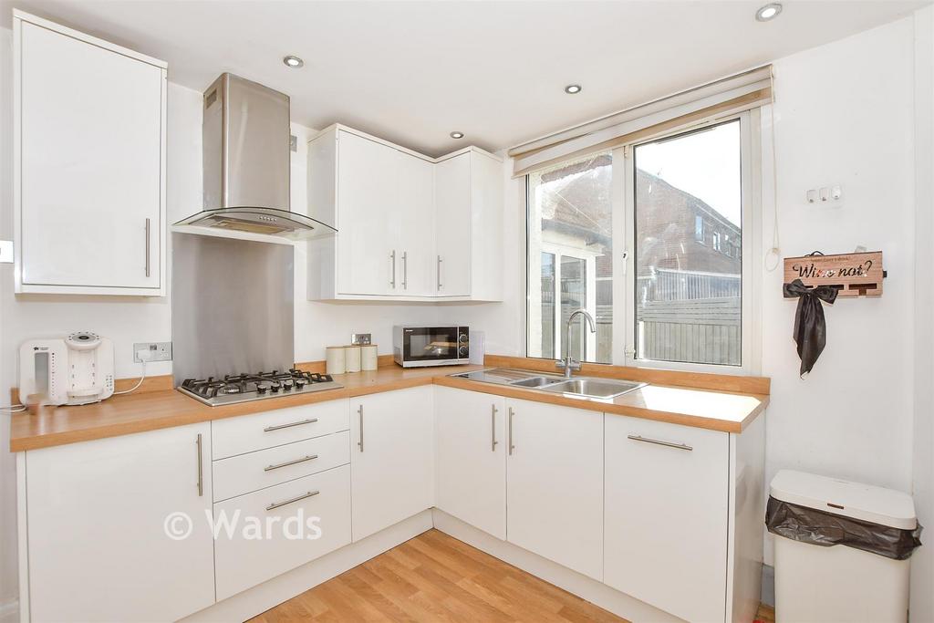 Apartment in Sevenoaks - View 5