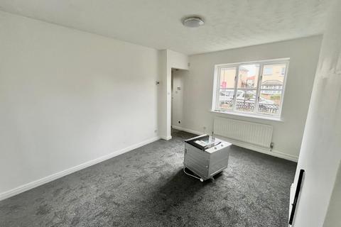 2 bedroom semi-detached house to rent, South Shields NE34